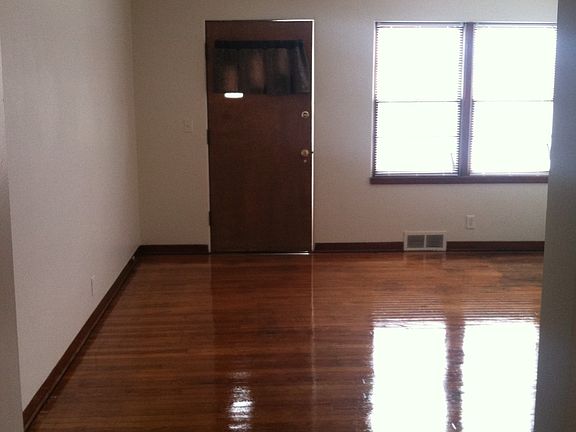 2nd image of 3857 Grand Ave