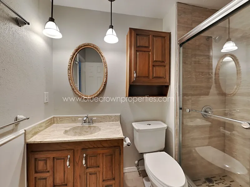 4 bed, 2.0 bath, 2159 sqft, $2,995 — Photo 2