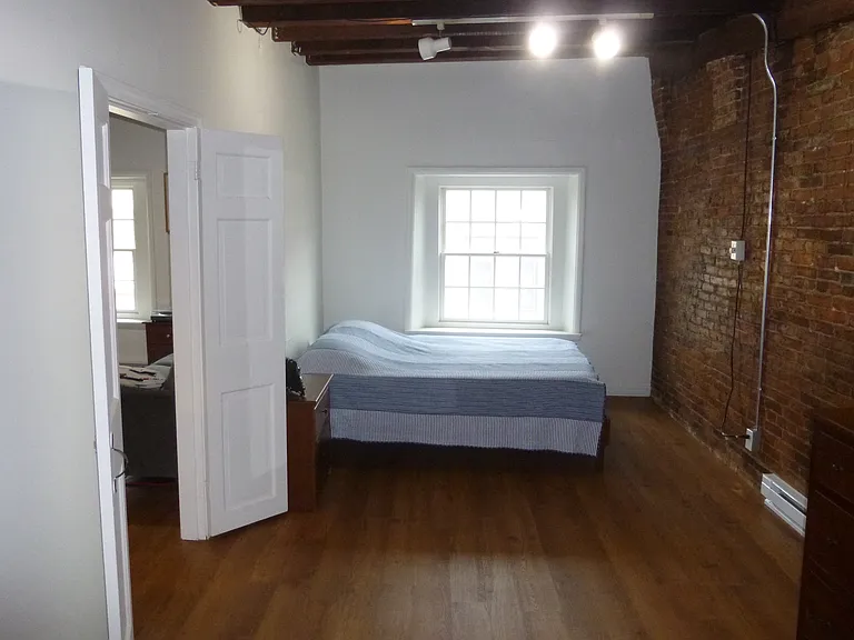 42 Market St #2 — Photo 9