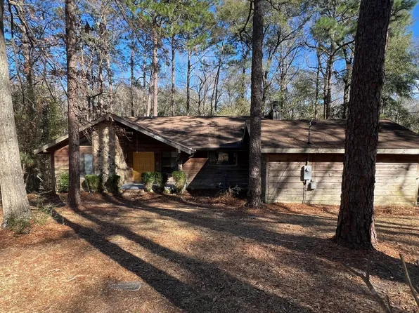 305 Meadowbrook Dr, Andalusia, AL 36420