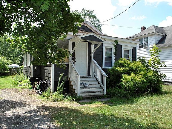 2nd image of 210 E Molloy Rd