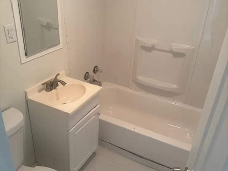 2303 Greengold St — Photo 5