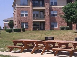 700 Timber Oaks Ln #2-2202, Grand Prairie, TX 75051