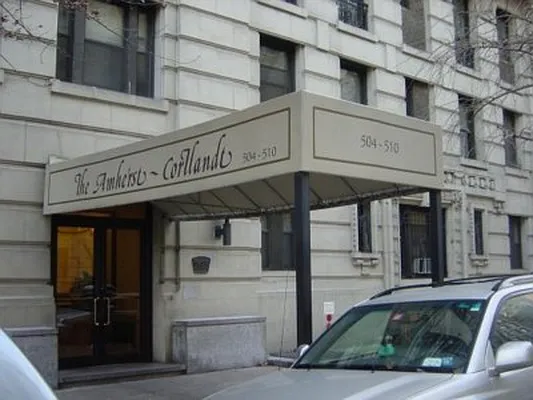 Rented by Raz Realty | media 9