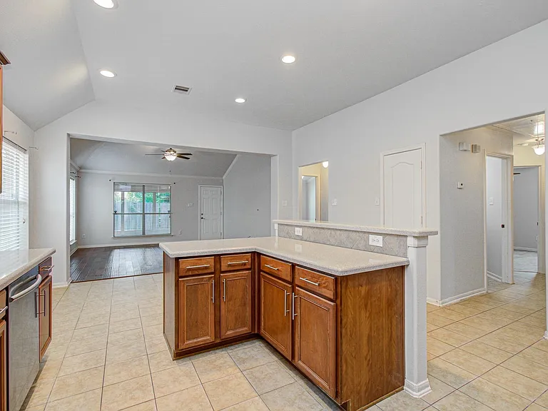 21922 Catoosa Dr — Photo 17