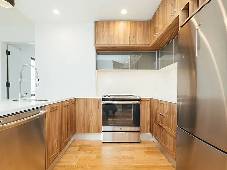 1801 Ocean Ave #8B — Photo 3