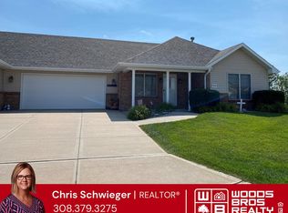1416 Mansfield Rd, Grand Island, NE 68803