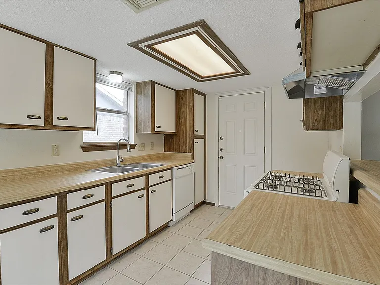 20134 Dawn Mist Dr — Photo 11