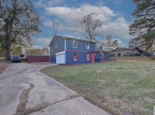 4 Pine Ridge Cir, Texarkana, TX 75503