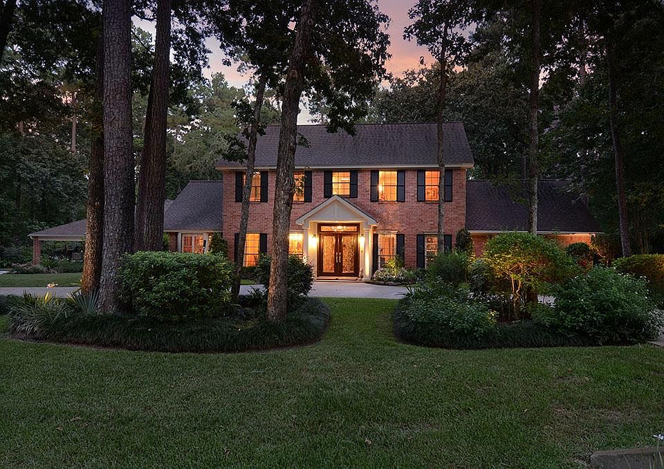 1st image of 2806 Rocky Woods Dr