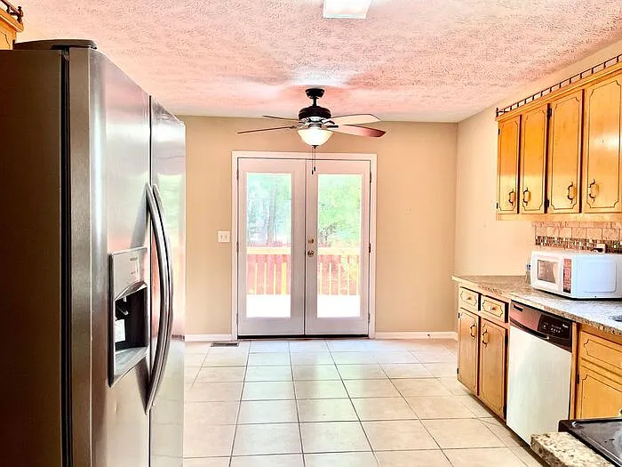 384 McKees Rock Ln — Photo 4