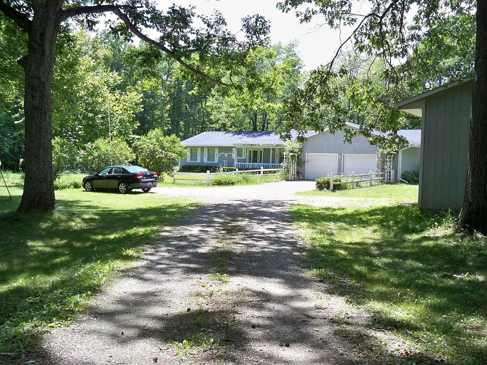 1st image of 15465 Myers Lake Ave