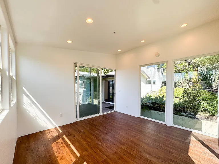 3050 Knob Dr — Photo 38