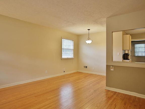 5th image of 8302 Ponsit Ln
