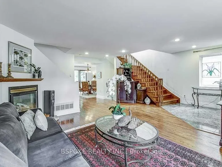 35 Bannon Ave — Photo 2