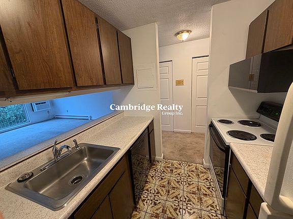 2nd image of 41 Belmont St #28T