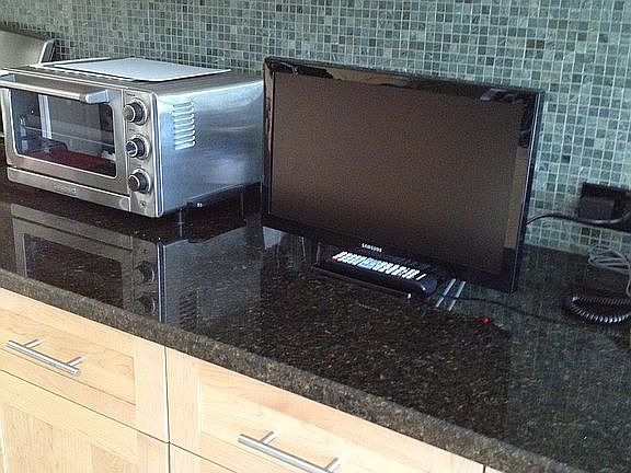 5th image of 12051 Thornhill Ct