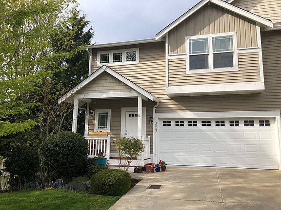 1/2 of duplex, but huge!