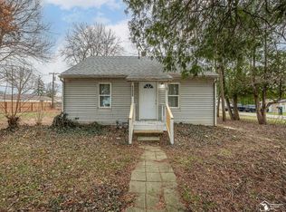 2052 Pleasantview St, Monroe, MI