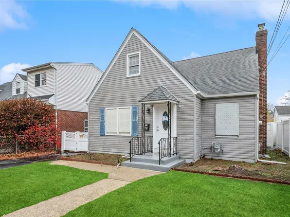 61 Grange Street, Franklin Square, NY 11010