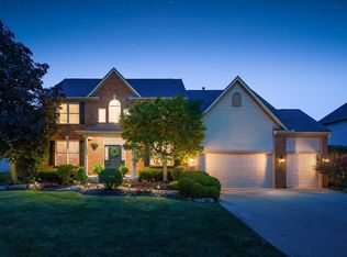 13018 Silver Brook Dr, Pickerington, OH 43147