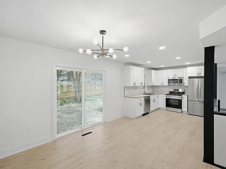 149 Washington St — Photo 24