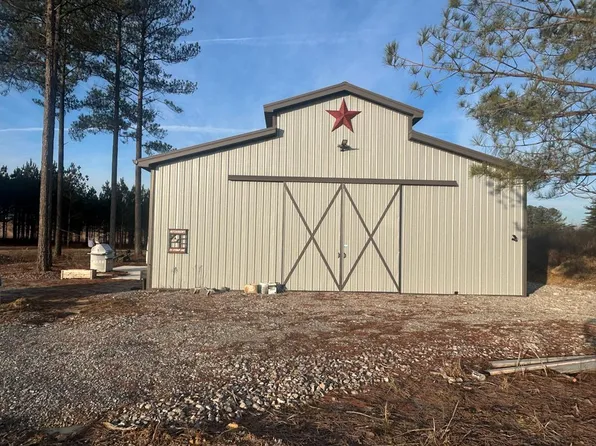 315 Stirrup Ln, Jamestown, TN 38556