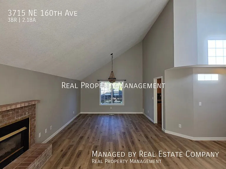 3715 NE 160th Ave — Photo 5