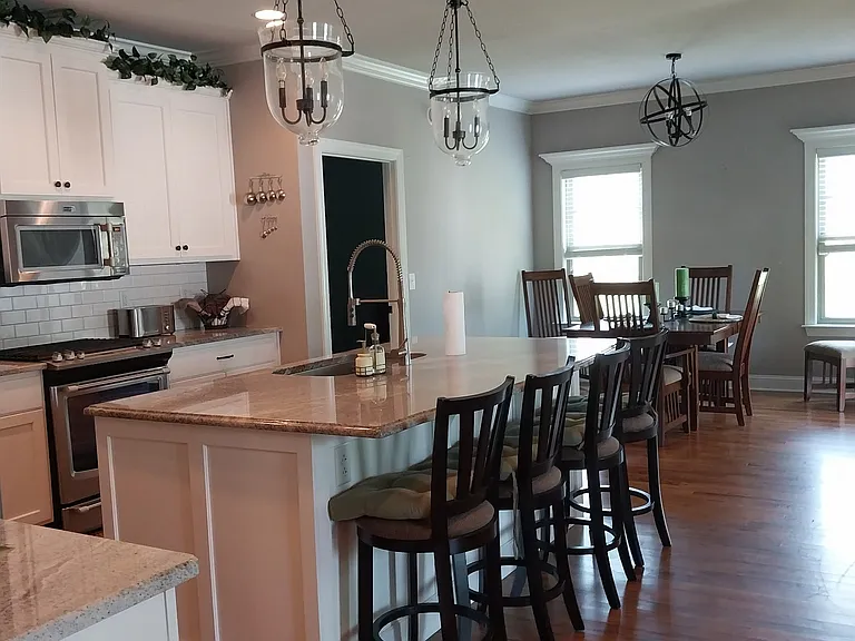 Large Island and large family area