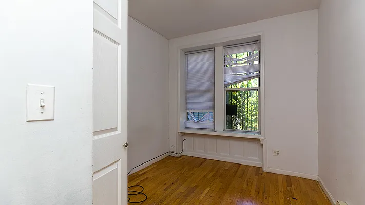 Rented by Nooklyn NYC LLC | media 19