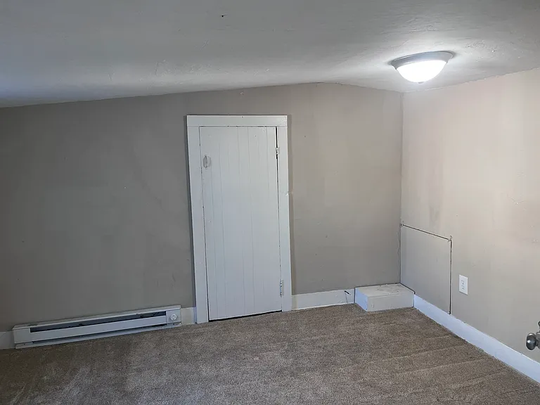 403 Delaware Ave — Photo 26
