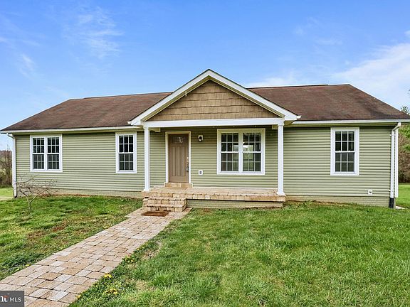 3rd image of 54 Hickorywood Ct