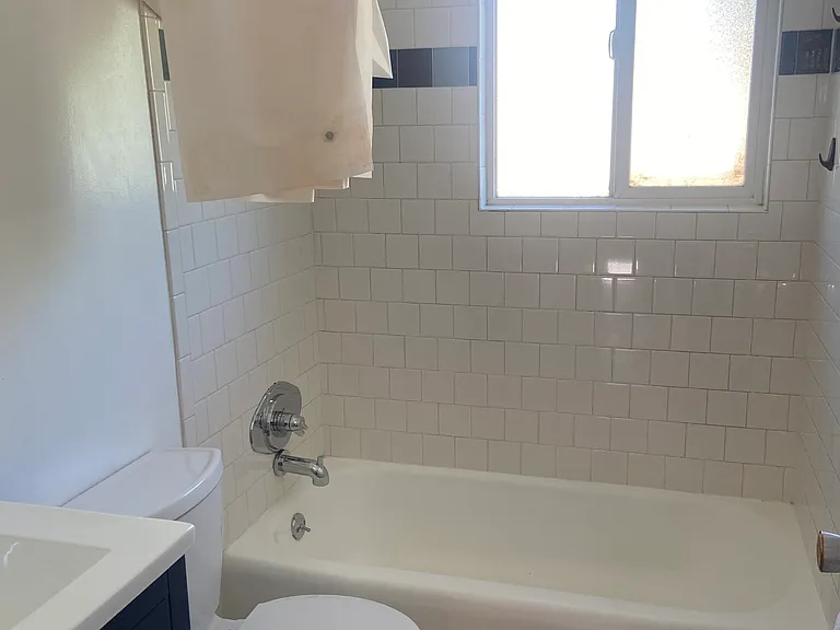 1185 Berea Dr — Photo 6