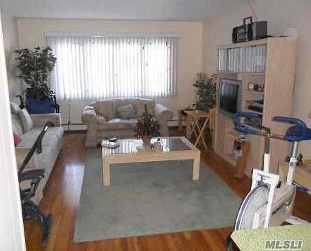 4th image of 3766 Hahn Ave