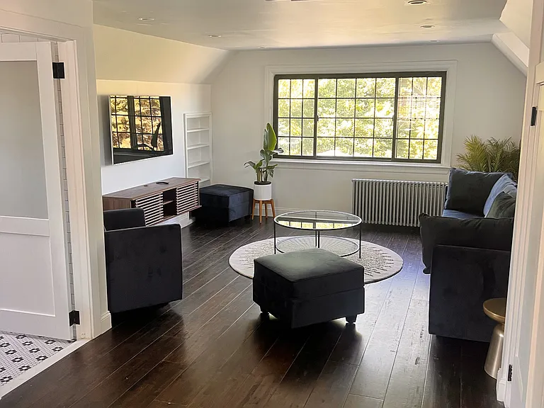 83 Rollins Ave #2 — Photo 7