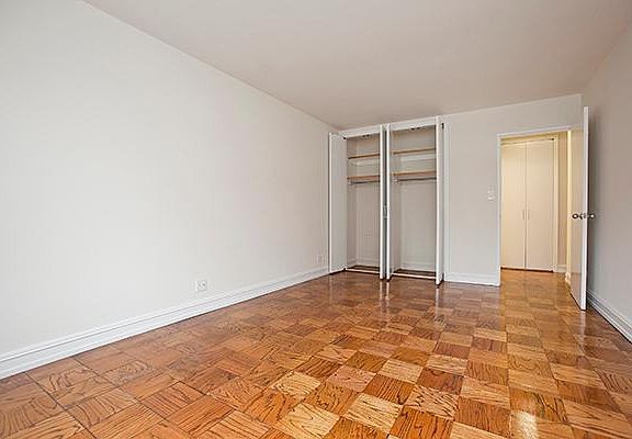 4th image of 400 E 71st St APT 5B