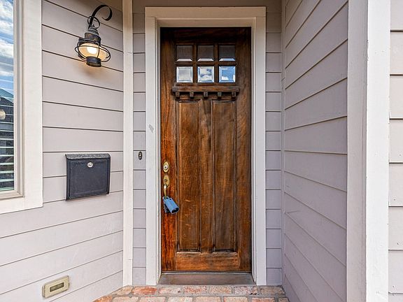 5th image of 519 E 28th St