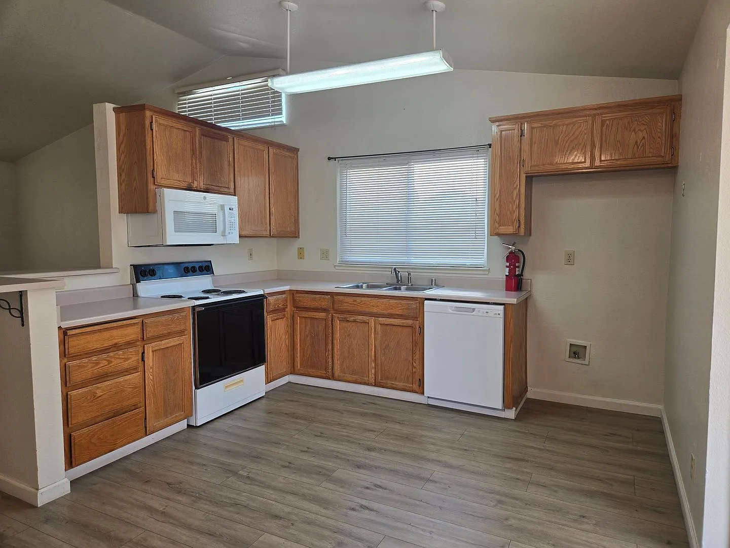 369 Leffler Place - Turlock — Photo 4