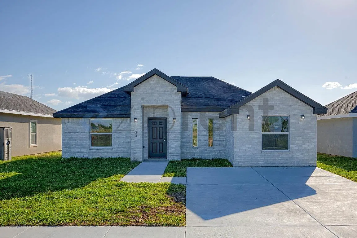 3 bed, 1100 sqft, $2,000 — Photo 4