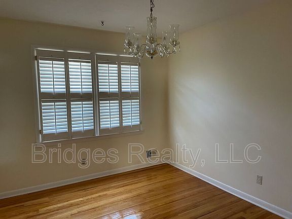 3rd image of 2489 Cascade Ct