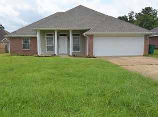 2173 Crabapple Dr, Tupelo, MS 38801