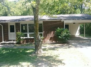 952 Edwards Lake Rd, Birmingham, AL 35235