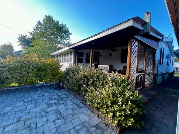 29 Romeo Cir, Plattsburgh, NY 12901