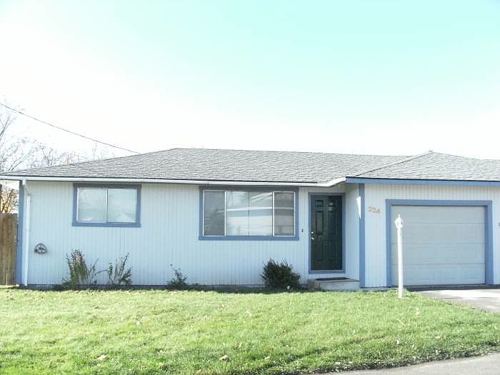 1st image of 224 Garden Dr