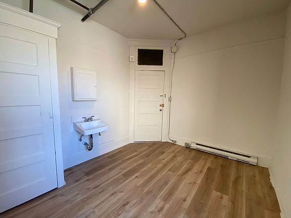 2nd image of 833 Kearny St #38