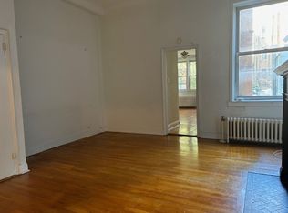 135 E 61st St APT 2D, New York, NY 10065