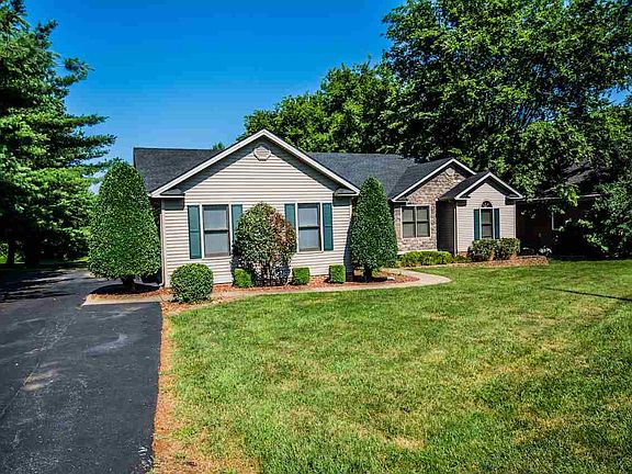 2nd image of 9 Hightower Ct