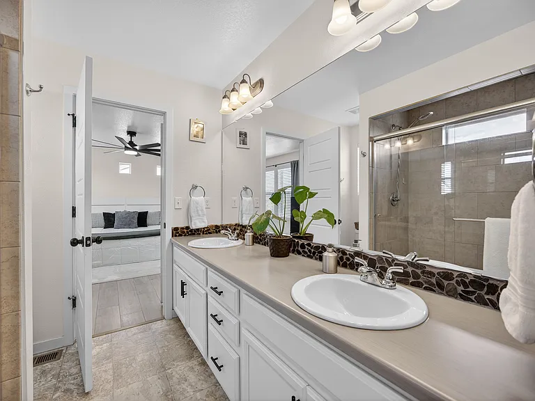 4438 Vindaloo Dr — Photo 34