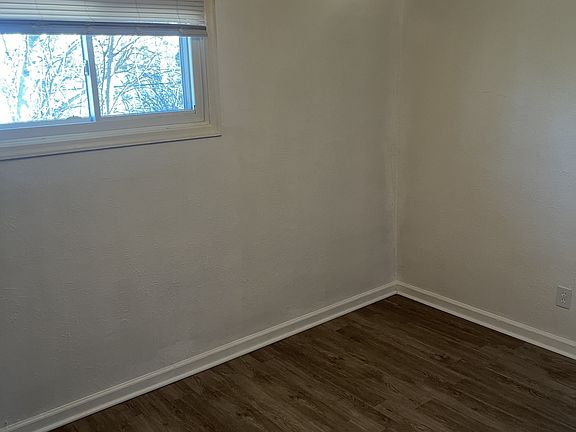 5th image of 2403-2421 Bellevue Pl #2416