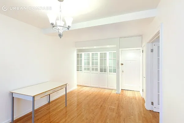 Rented by Compass | media 35